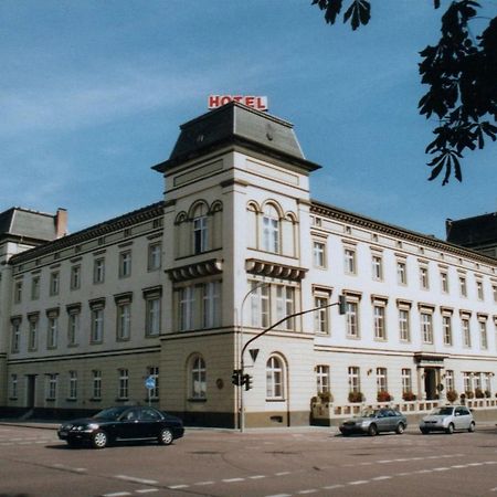 Hotel "Stadt Koethen" Koethen  Dış mekan fotoğraf