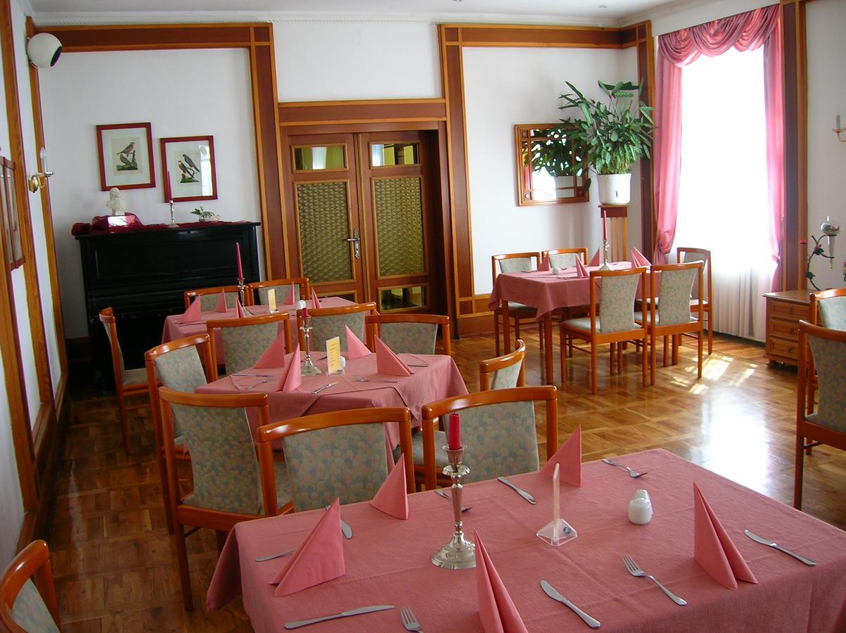 Hotel "Stadt Koethen" Koethen  Dış mekan fotoğraf