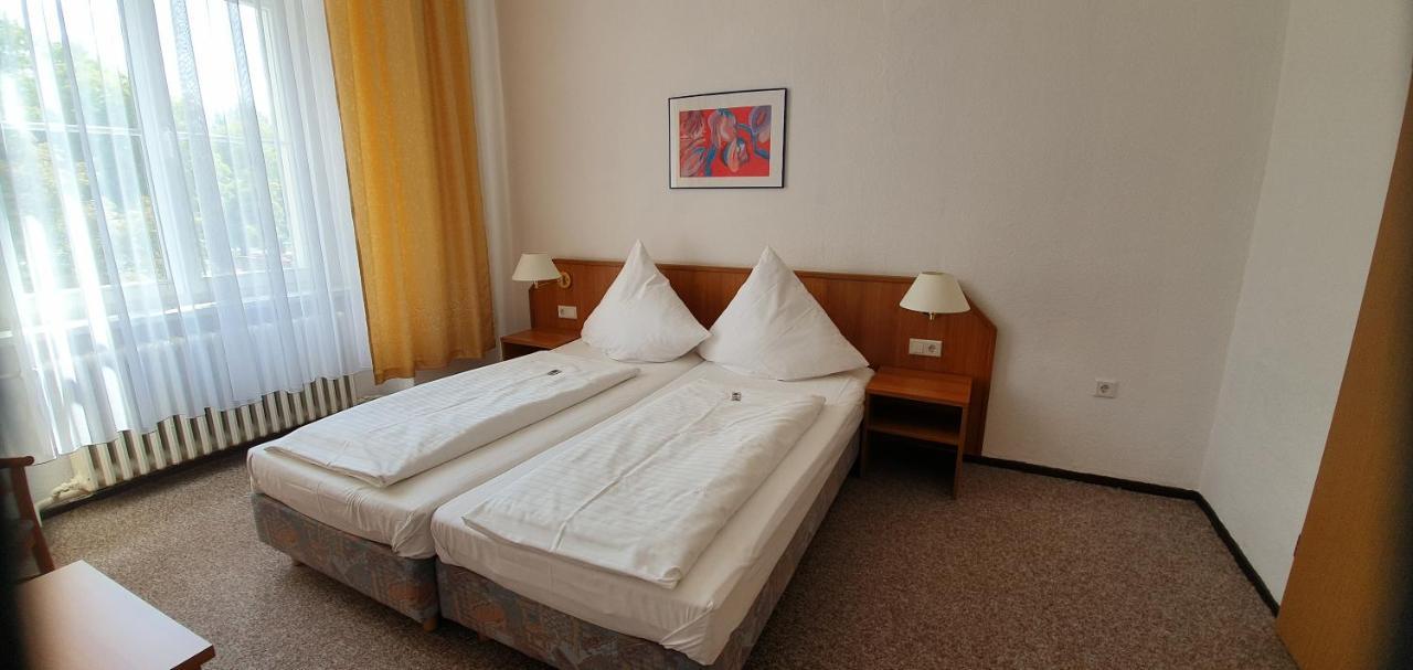 Hotel "Stadt Koethen" Koethen  Dış mekan fotoğraf